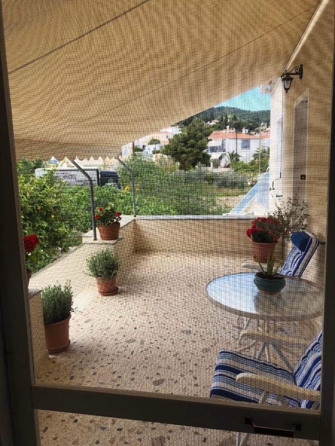Laluzaki Apartment Spetses Town Exterior photo